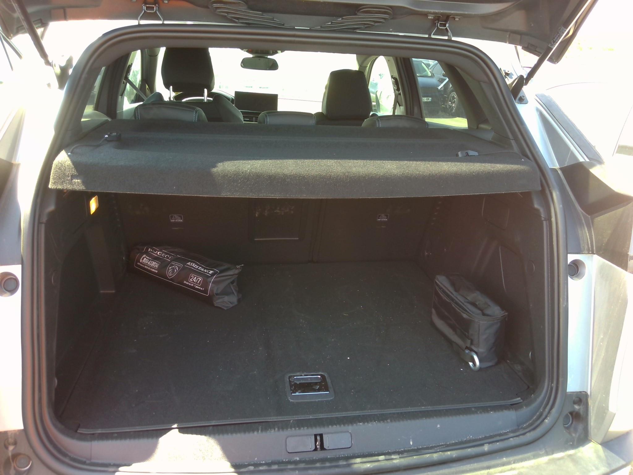 PEUGEOT 3008 Hybrid 180 e-EAT8 Allure Pack 2024