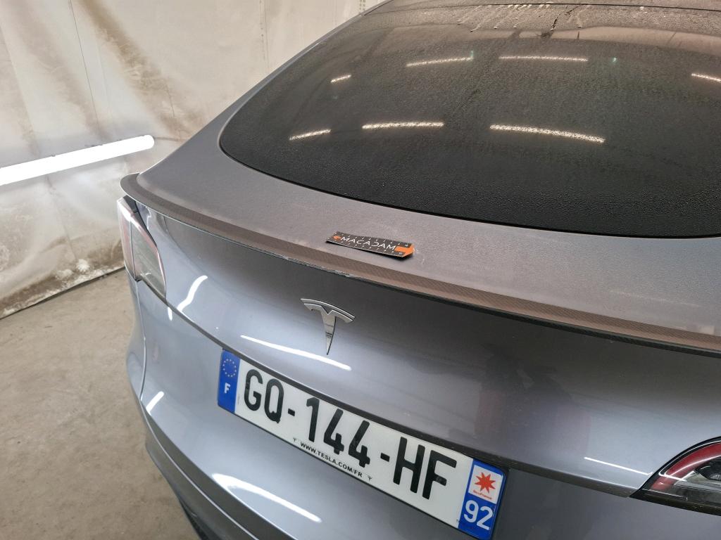 TESLA  2023