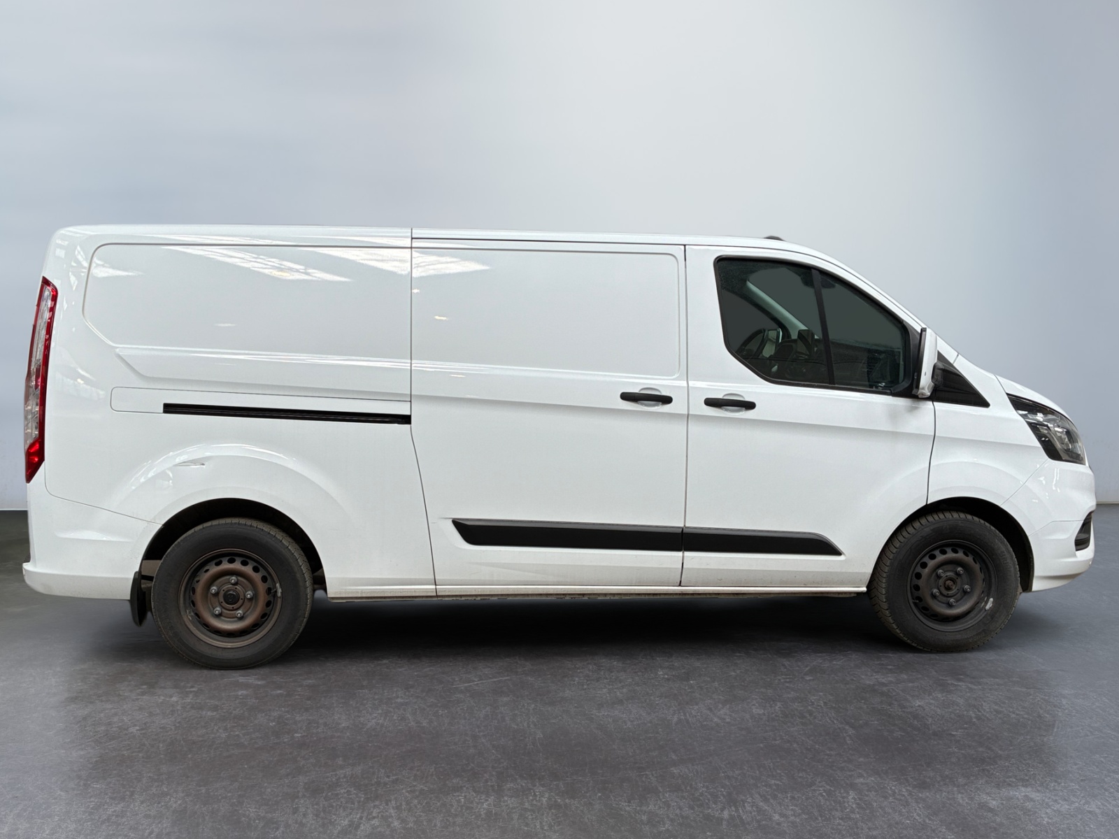FORD TRANSIT CUSTOM FOURGON 300 L2H1 2.0 ECOBLUE 170 BVA TREND BUSINESS 2023