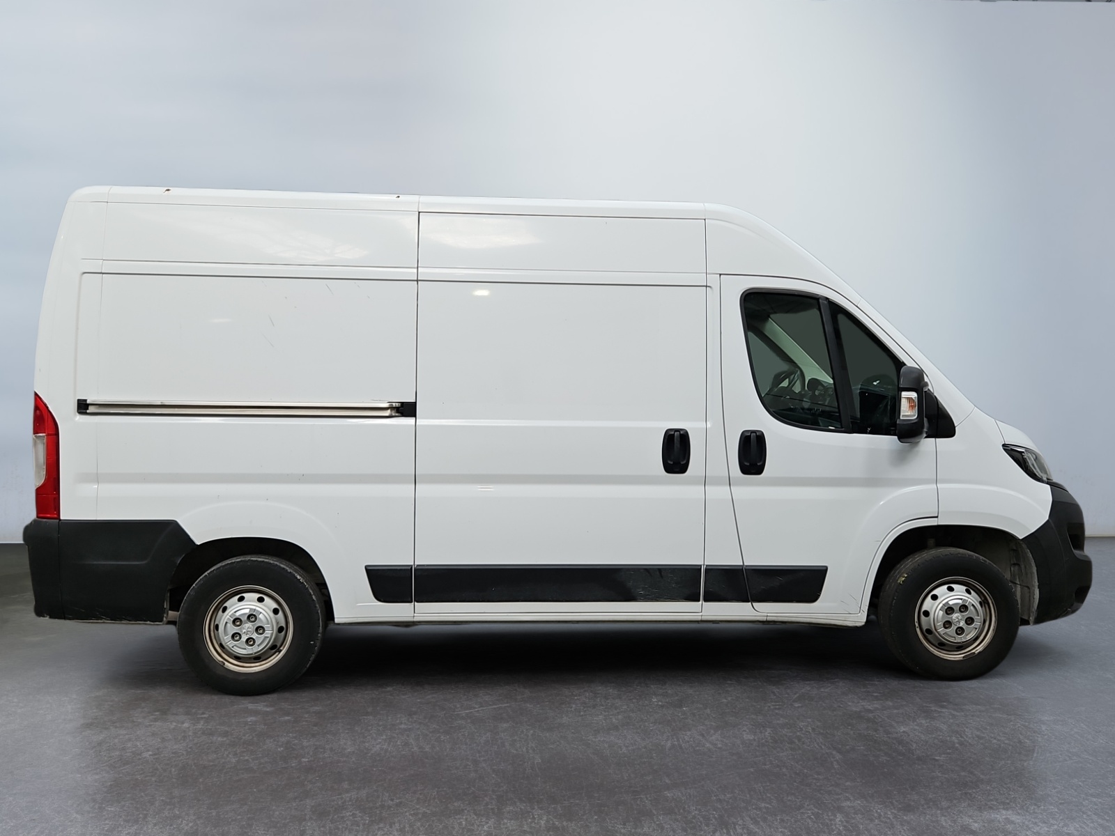 PEUGEOT BOXER TOLE 333 L2H2 BLUEHDI 120 S&S PREMIUM 2022