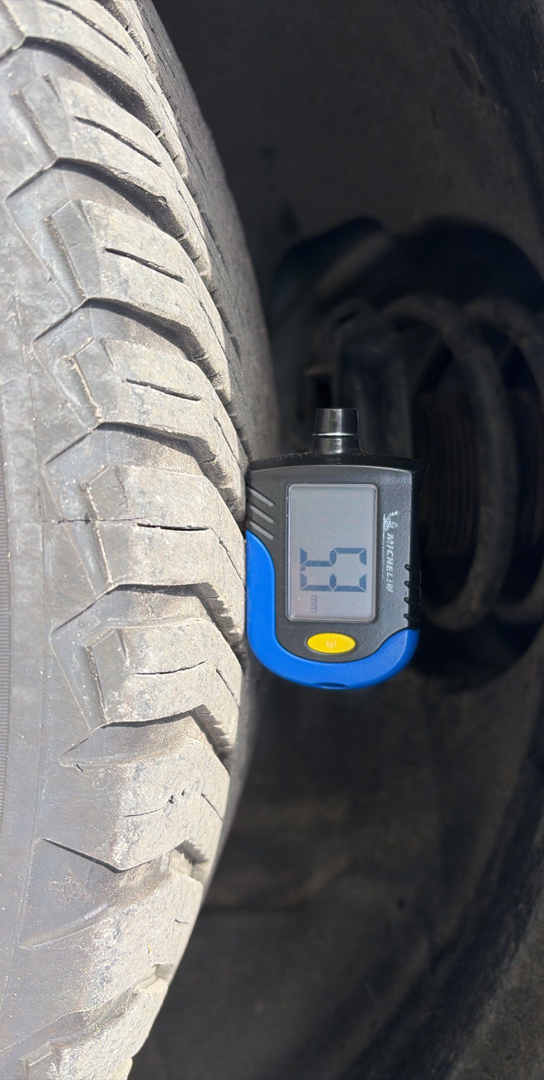 VOLVO XC40 B3 163 ch DCT7 Plus 2025