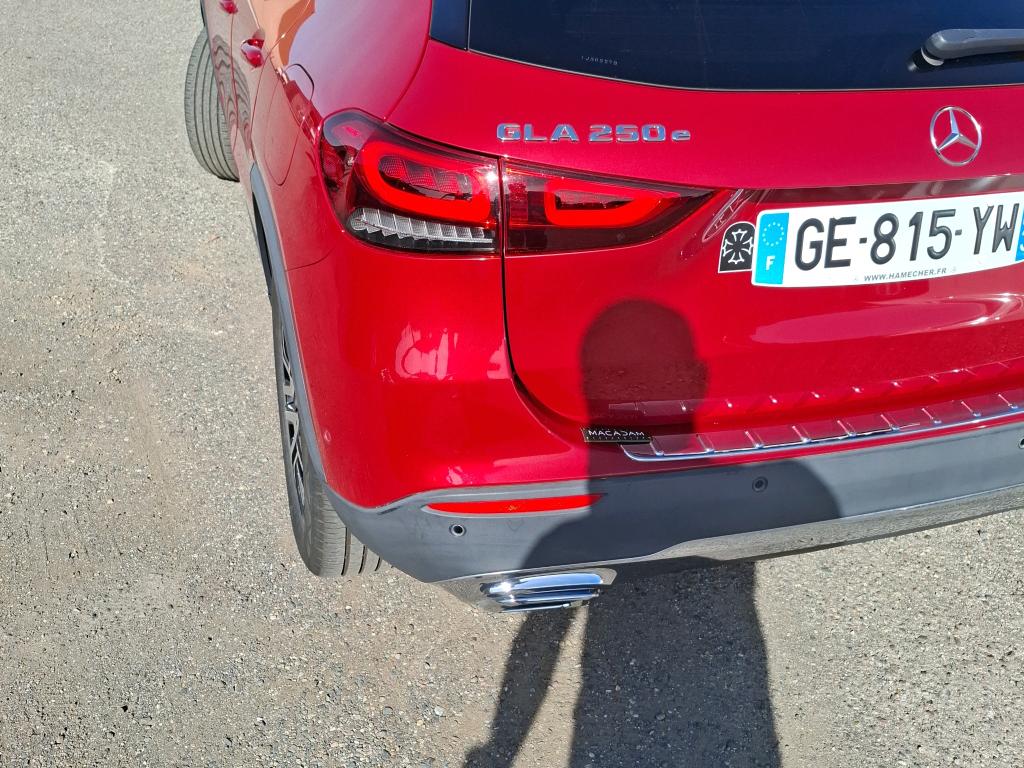 MERCEDES-BENZ MERCEDES GLA II 250 e 8G-DCT Progressive Line 2022