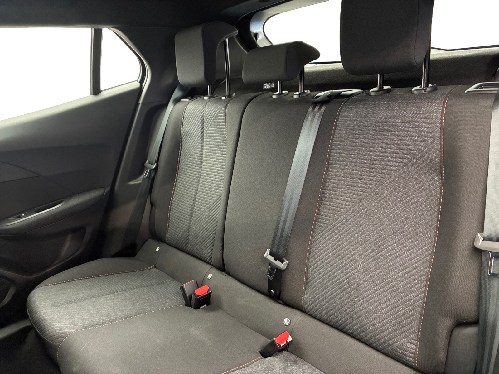 PEUGEOT 2008 Hybrid 145 ch e-DCS6 Style 2025