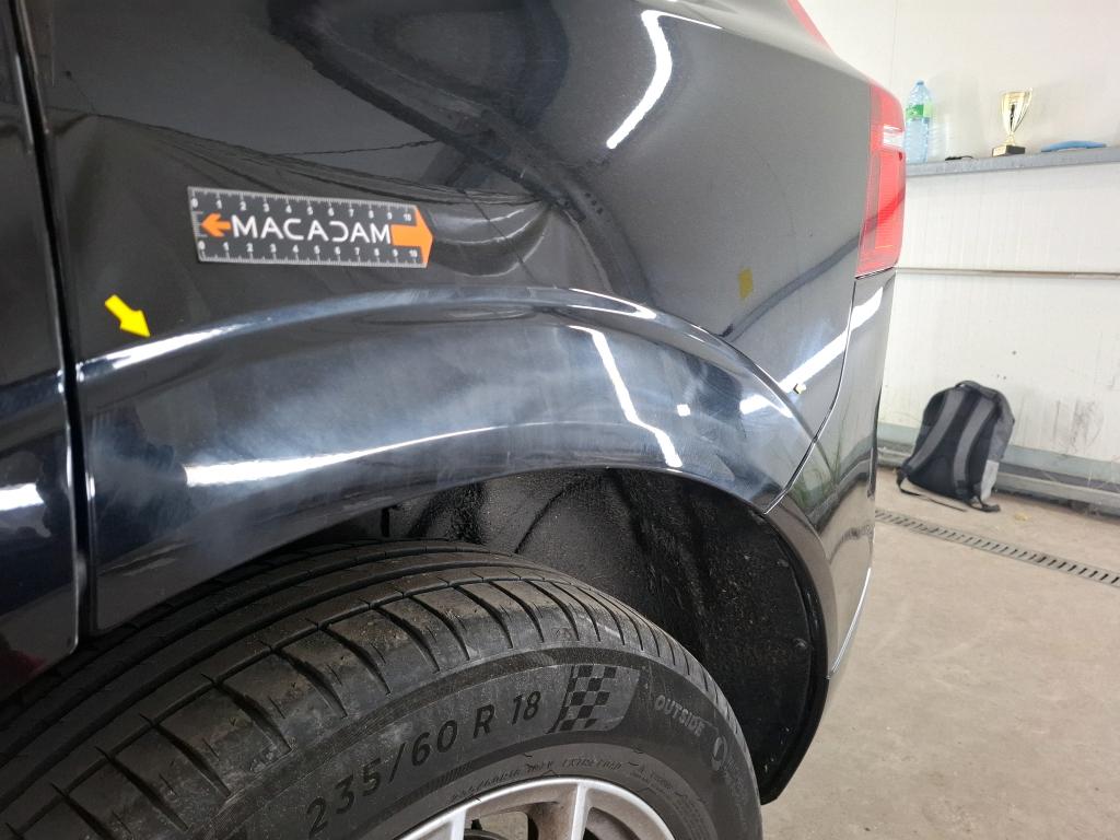 VOLVO XC60 BUSINESS D4 190 ch AdBlue Geatronic 8 Executive 2020