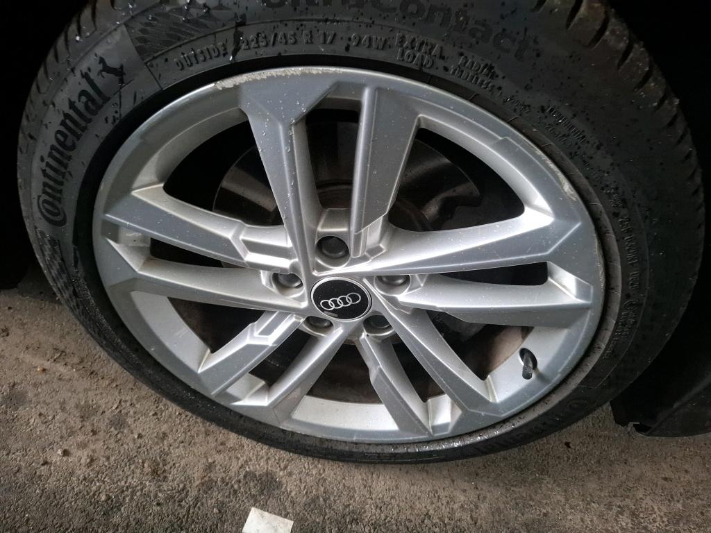 AUDI A3/S3 A3 SPORTBACK 40 TFSIe 204 S tronic 6 Business line 2021