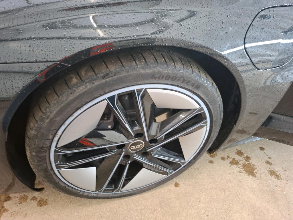AUDI E-TRON GT 476 ch quattro Avus 2023