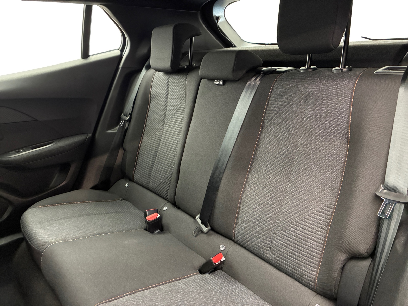 PEUGEOT 2008 Hybrid 145 ch e-DCS6 Style 2025