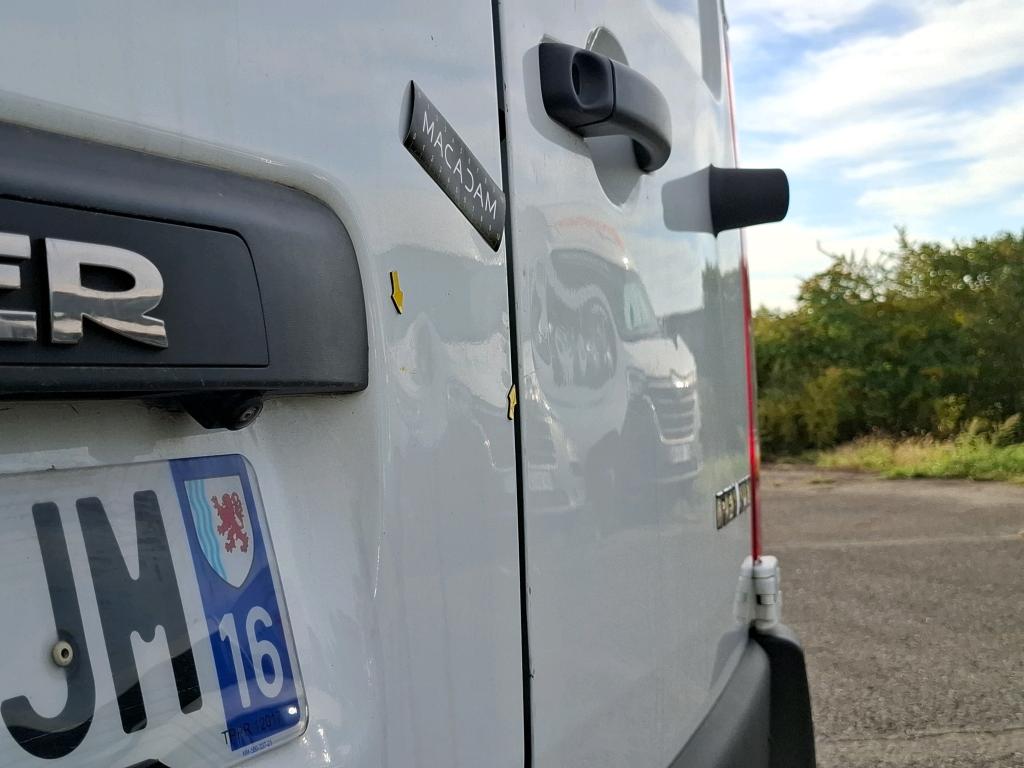 RENAULT MASTER FOURGON FGN TRAC F3300 L2H2 BLUE DCI 135 GRAND CONFORT 2022