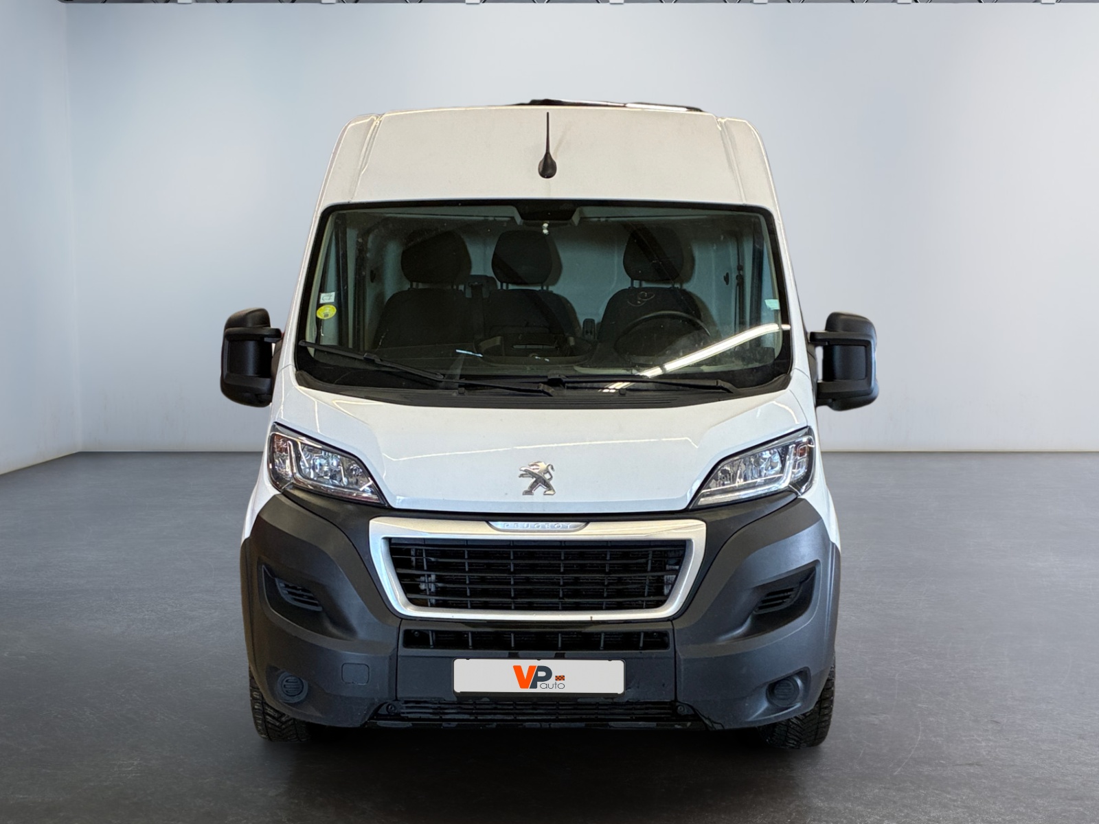 PEUGEOT BOXER TOLE 3.3 T L3H2 BLUEHDI 140 S&S BVM6 ASPHALT ASPHALT 2023