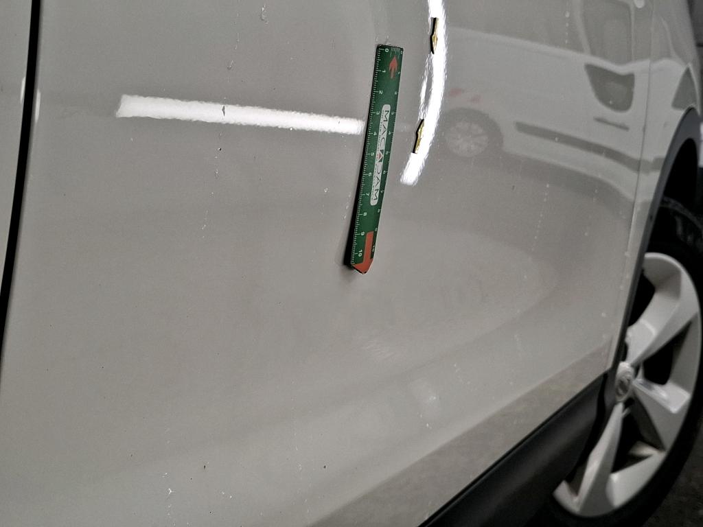 NISSAN  2019