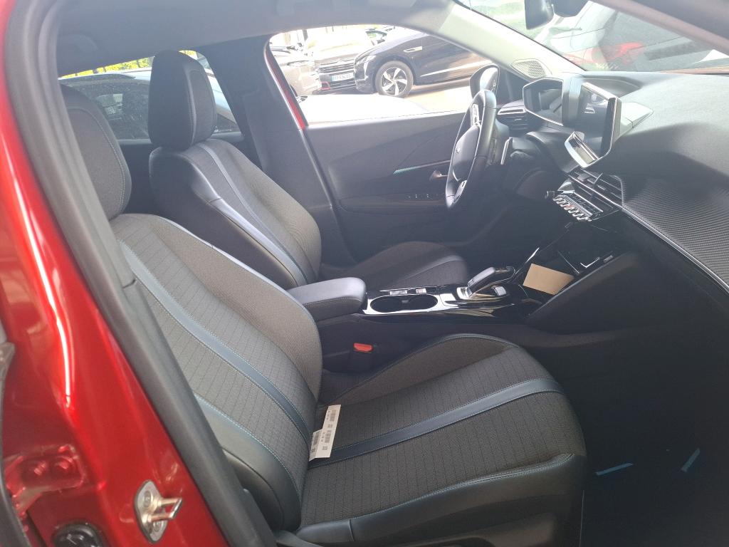 PEUGEOT 2008 BUSINESS PureTech 130 S&S EAT8 Allure 2021