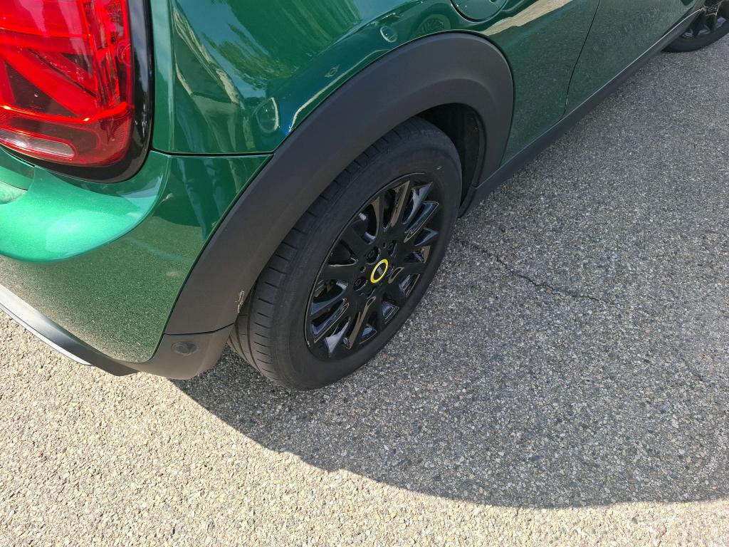 MINI HATCH 3 Portes Cooper SE 184 ch Essential 2023