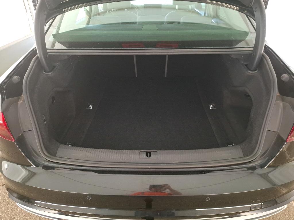 AUDI A4 BUSINESS 35 TFSI 150 S tronic 7 Line 2023