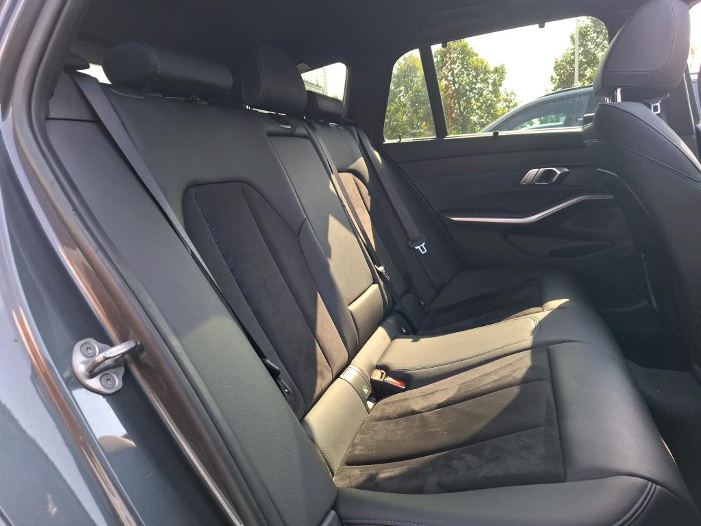 BMW SERIE 3 TOURING G21 330e 292 ch BVA8 M Sport 2022