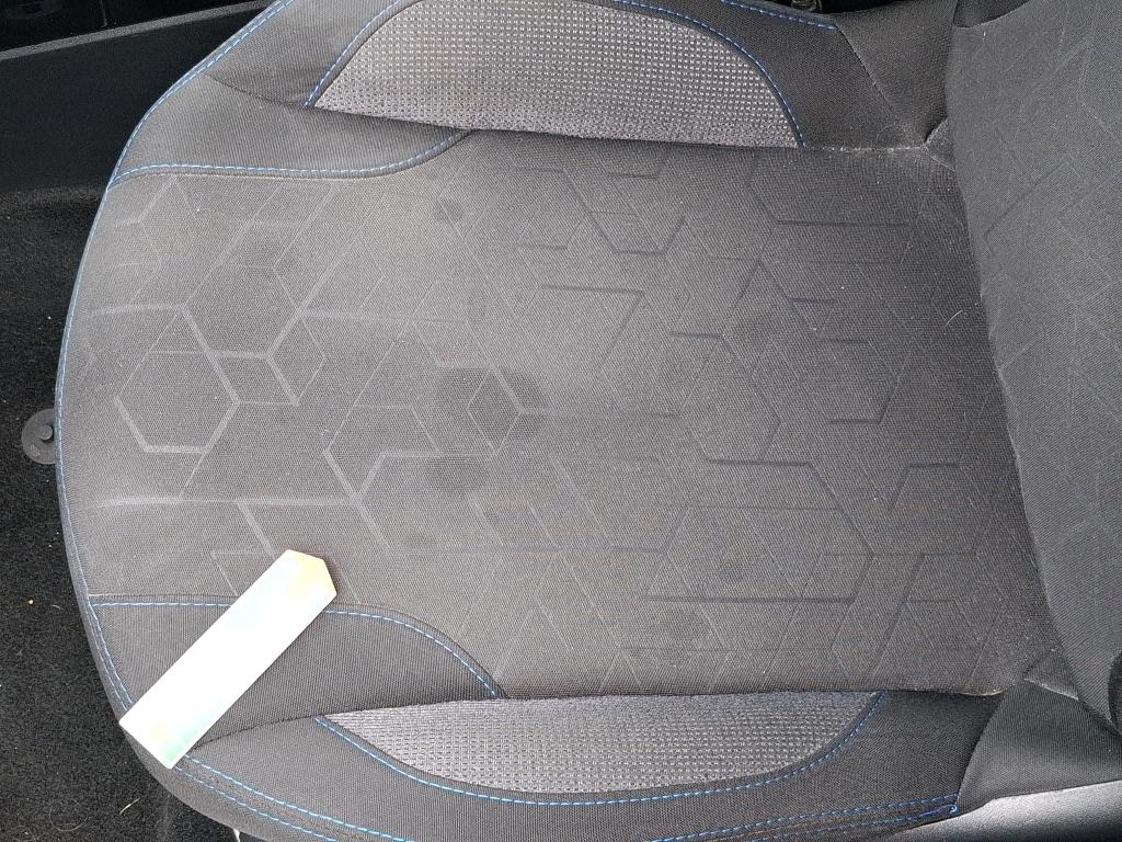 PEUGEOT 2008 PureTech 82ch S&S BVM5 Signature 2019