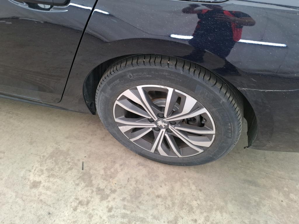PEUGEOT 508 Hybrid 225 e-EAT8 Allure Pack 2022