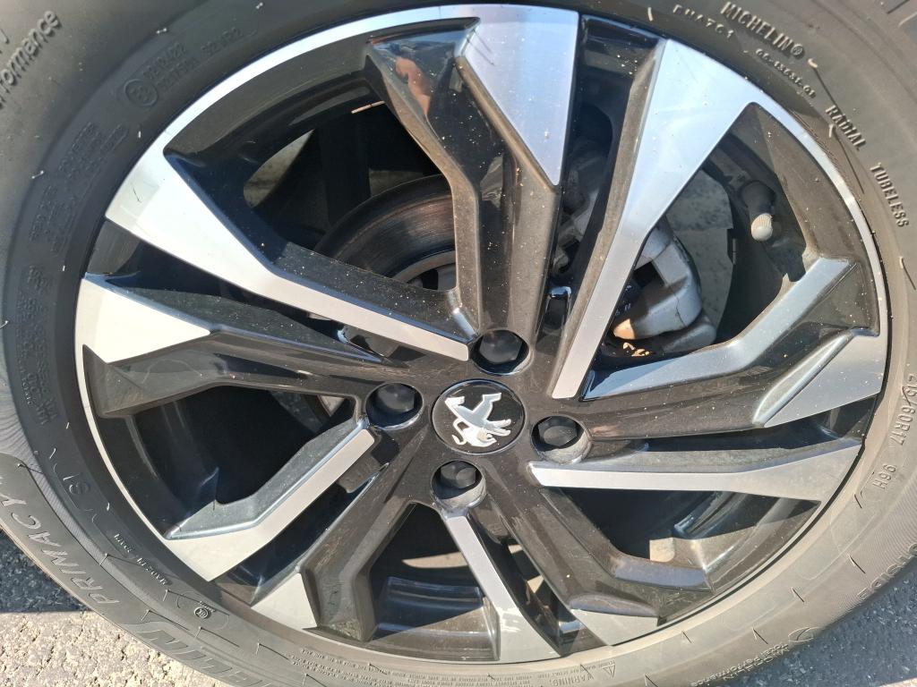 PEUGEOT 2008 BlueHDi 130 S&S EAT8 Allure 2022