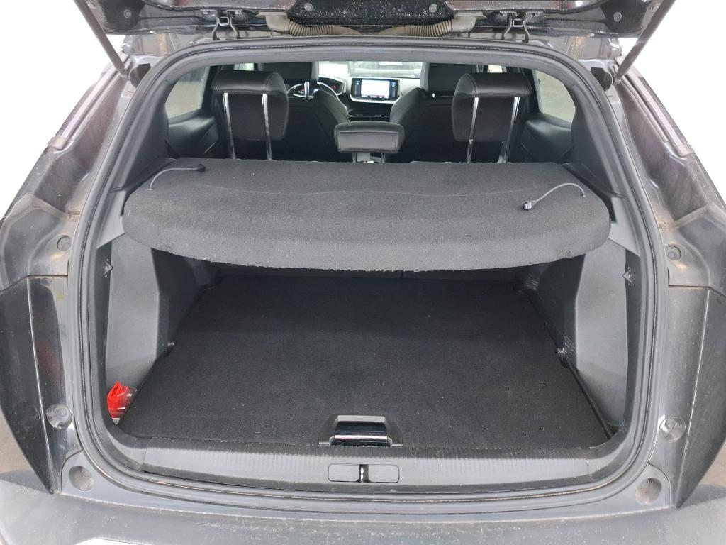 PEUGEOT 2008 BlueHDi 130 S&S EAT8 GT 2022