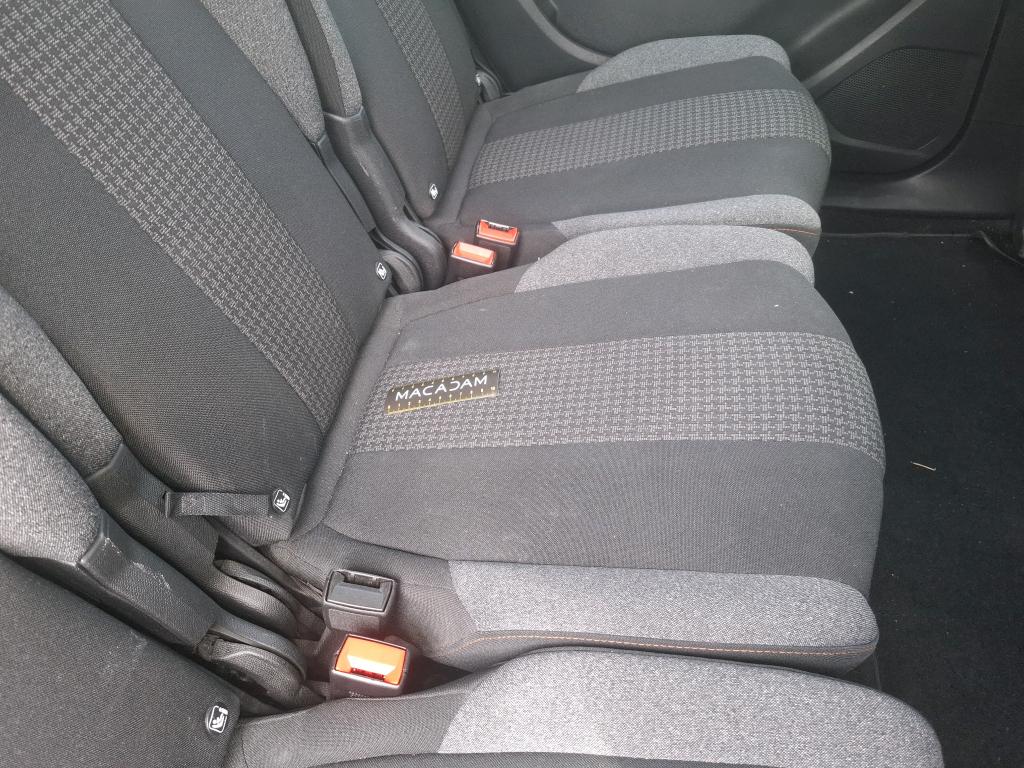 PEUGEOT 5008 BlueHDi 130ch S&S BVM6 Active Pack 2022