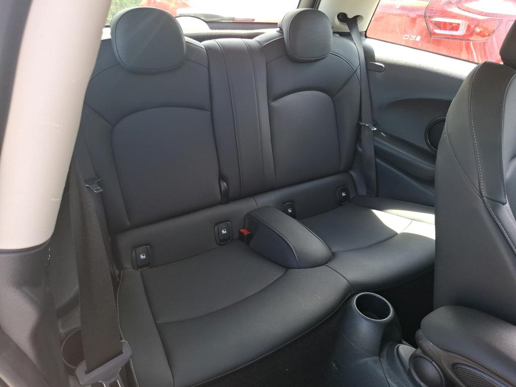 MINI HATCH 3 Portes Cooper 136 ch BVA7 Edition Camden 2023