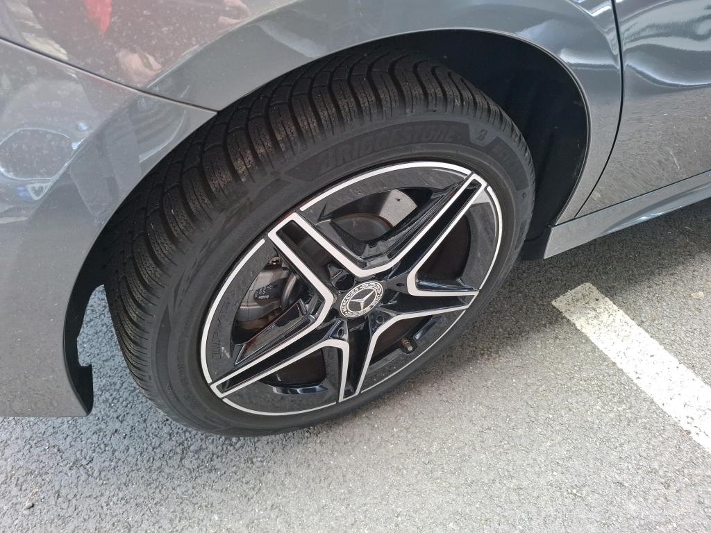 MERCEDES CLASSE A 250 e 8G-DCT AMG Line 2024