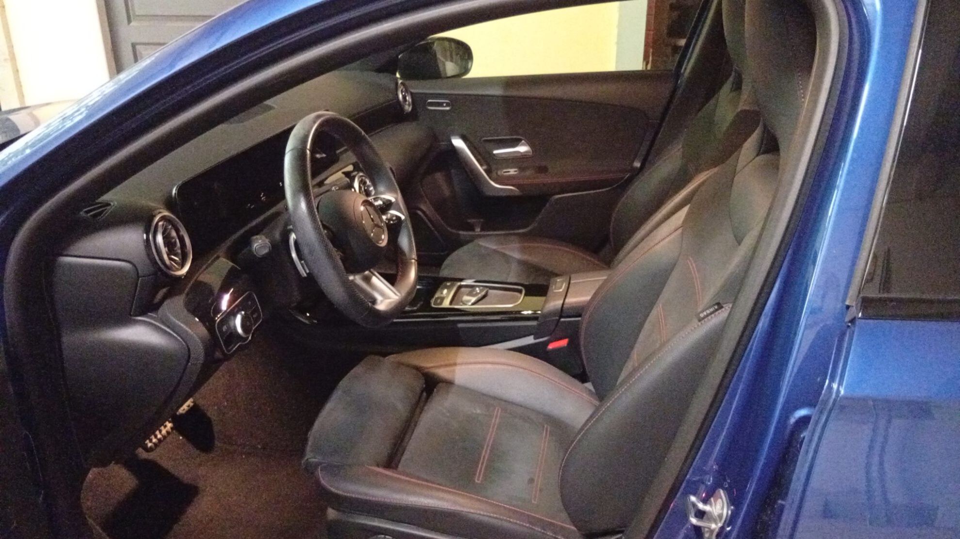 MERCEDES CLASSE A 200 7G-DCT AMG Line 2024