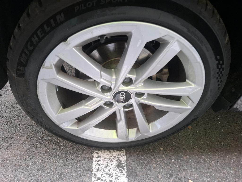 AUDI A3/S3 A3 BERLINE 35 TFSI Mild Hybrid 150 S tronic 7 Business line 2021