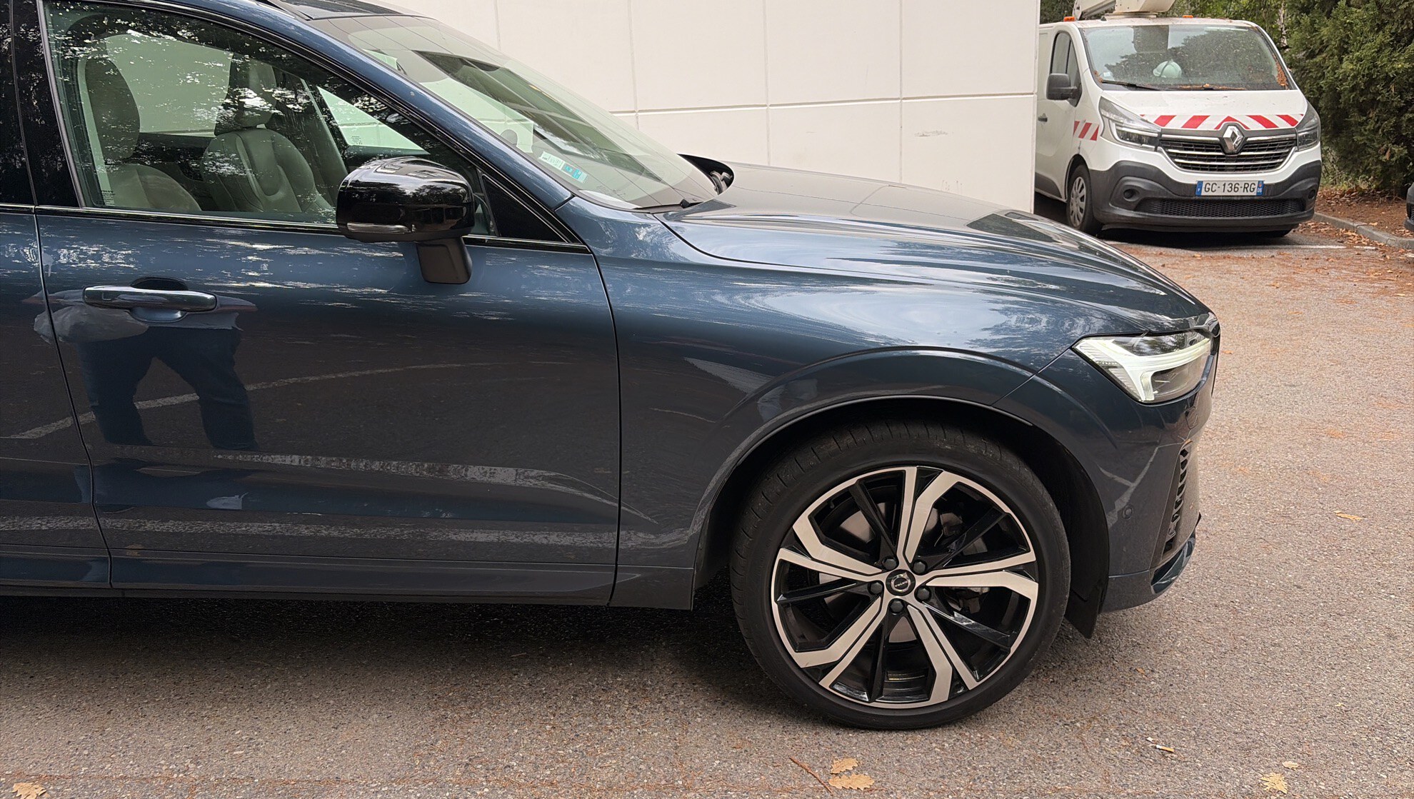 VOLVO XC60 T6 Recharge AWD 253 ch + 145 Geartronic 8 Ultimate Style Dark 2023