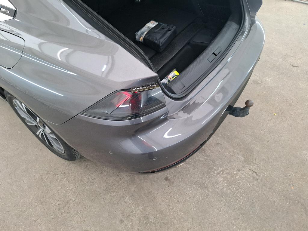 PEUGEOT 508 Hybrid 225 e-EAT8 Allure Pack 2021