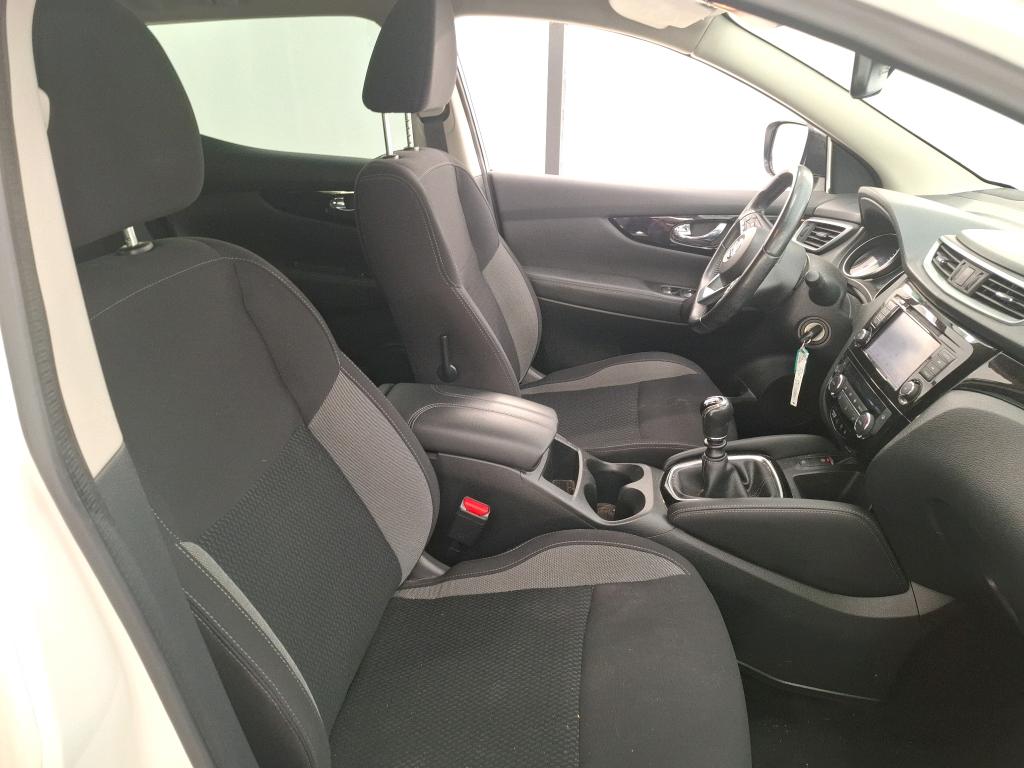 NISSAN  2019