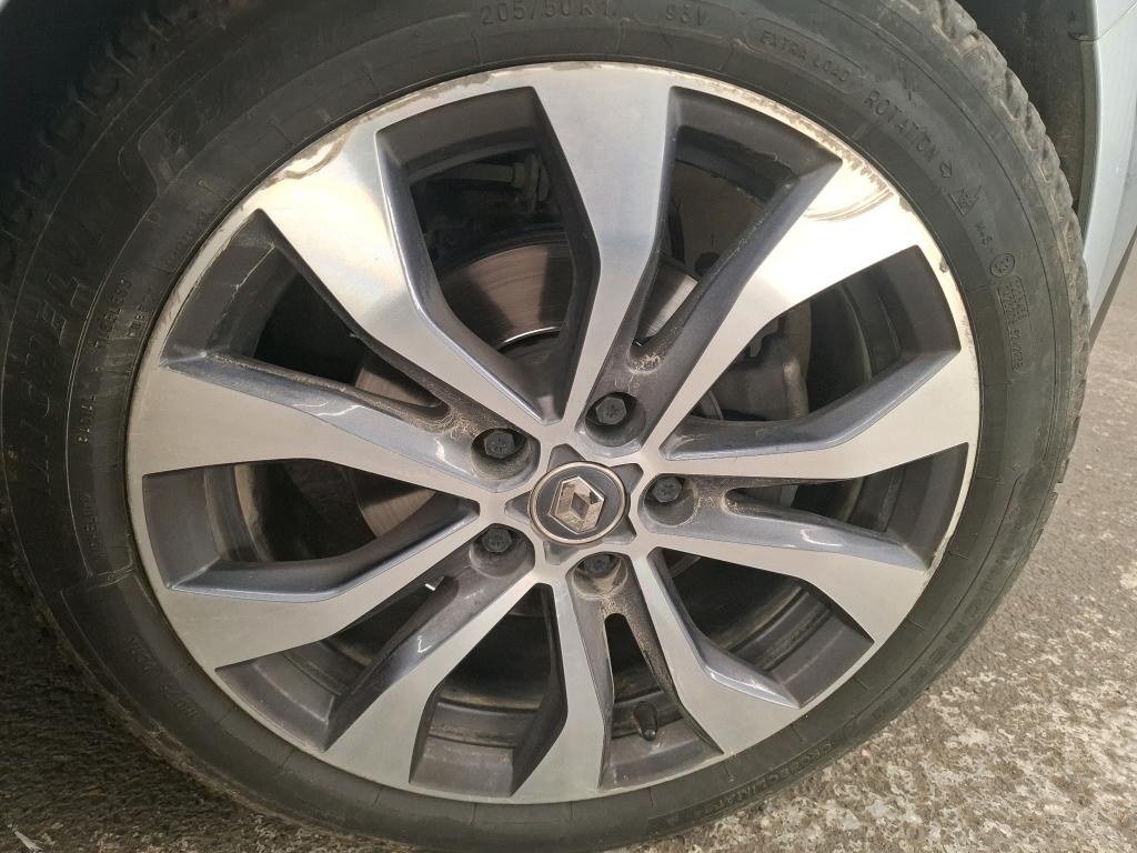 RENAULT MÉGANE MEGANE IV Estate TCe 140 EDC Techno 2023