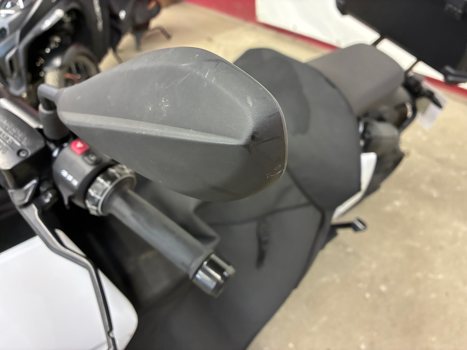 BMW C CE04 2024