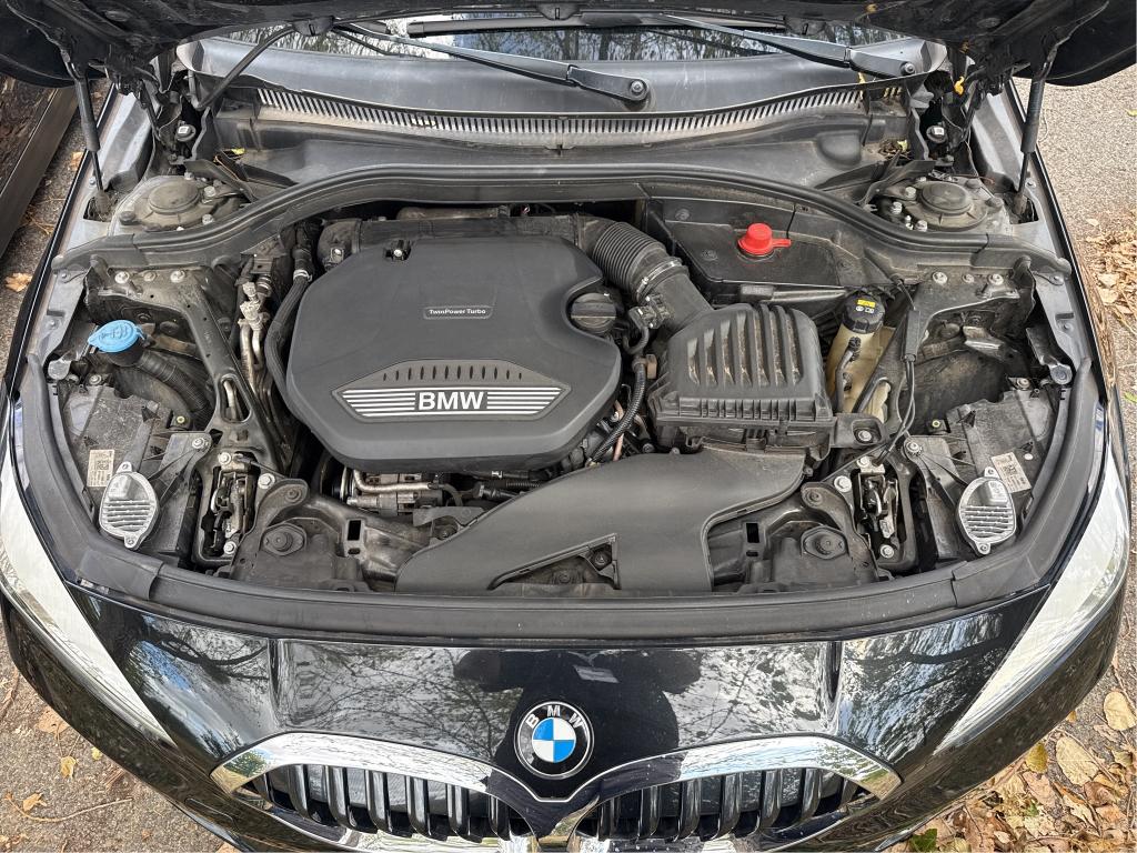 BMW SERIE 1 F40 116d 116 ch DKG7 Business Design 2021