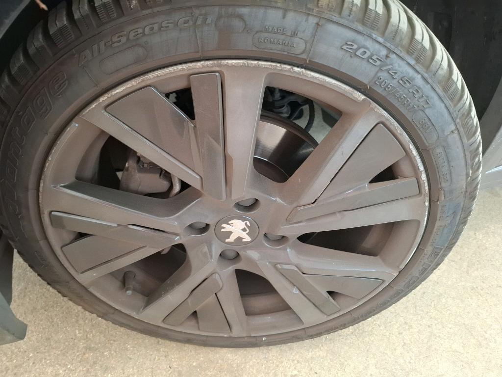 PEUGEOT 208) 208 PureTech 100 S&S BVM6 GT 2023