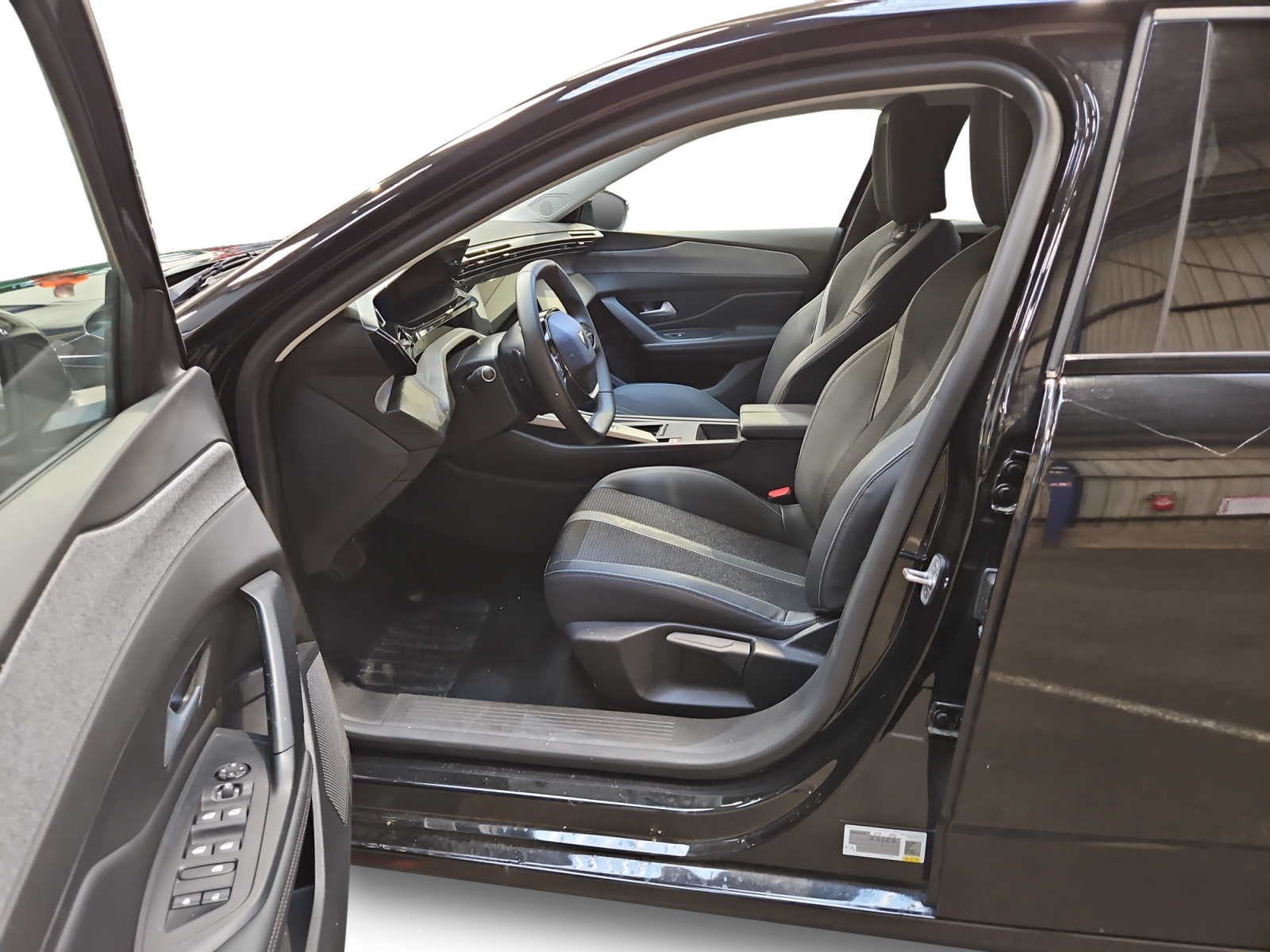 PEUGEOT 308 SW Hybrid 145 e-DCS6 Allure 2025