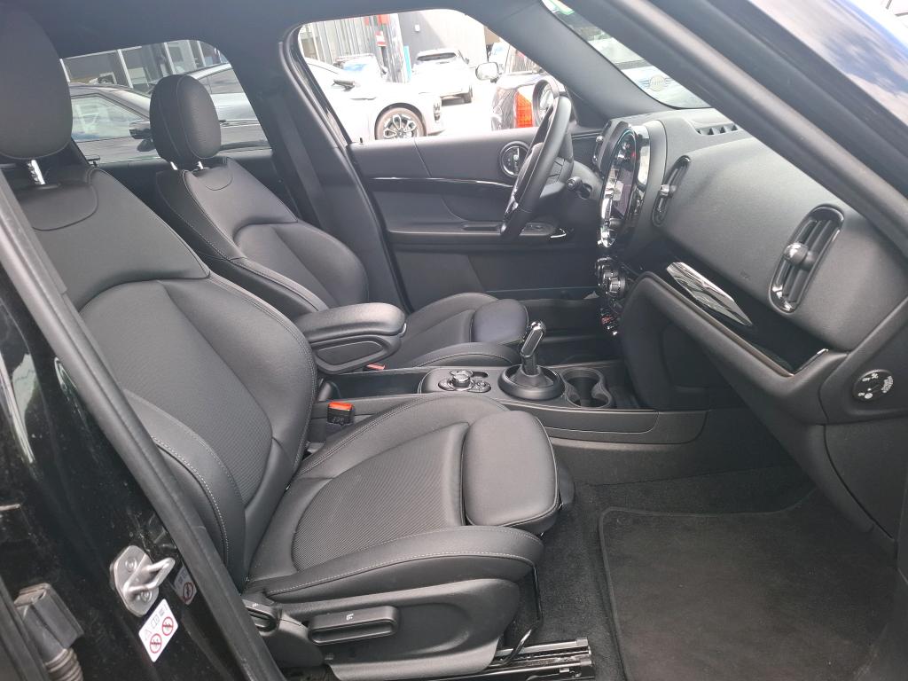MINI COUNTRYMAN F60 LCI 136 ch BVA7 Cooper Essential 2023