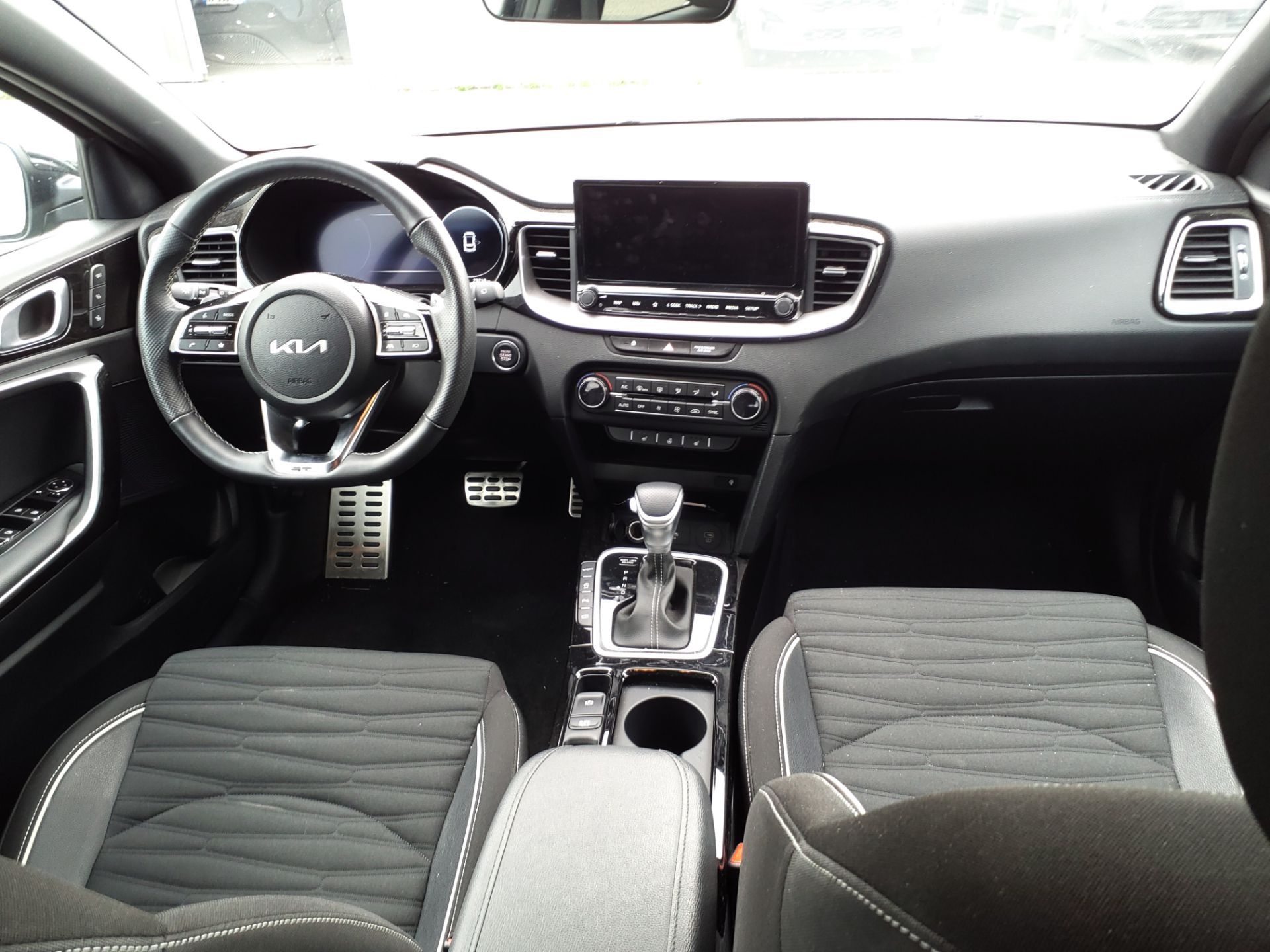 KIA CEED 1.5 T-GDi 140 ch DCT7 GT-line 2025