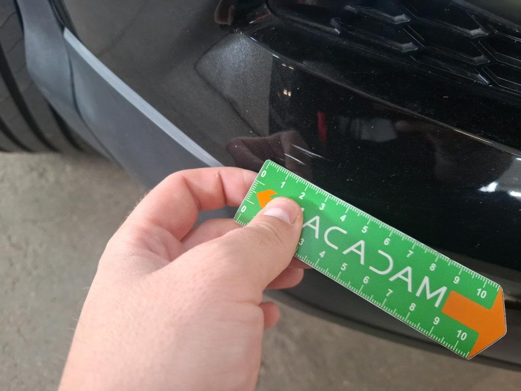 NISSAN  2019