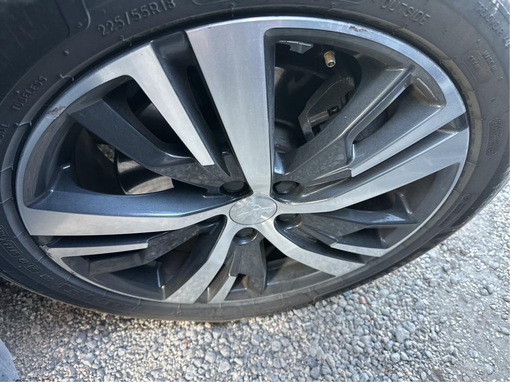 PEUGEOT 3008 Hybrid 180 e-EAT8 Allure Pack 2023