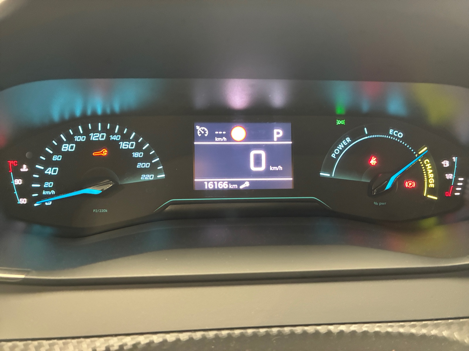 PEUGEOT 2008 Hybrid 145 ch e-DCS6 Style 2025