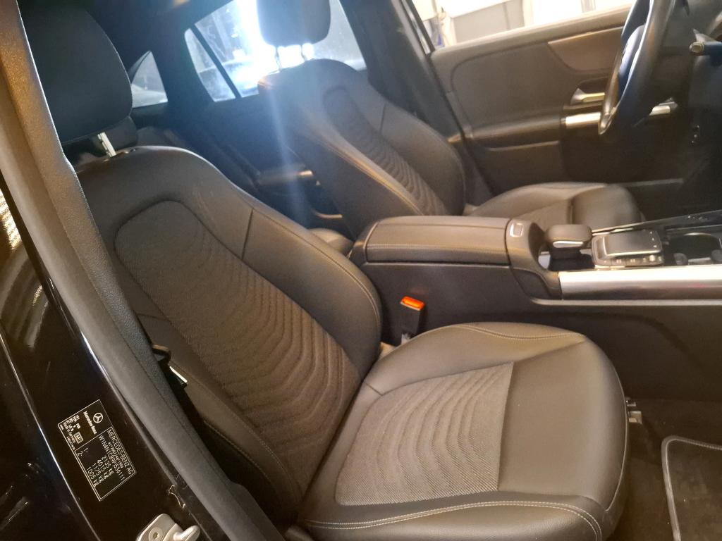 MERCEDES-BENZ MERCEDES GLA II 200 d 8G-DCT Progressive Line 2023