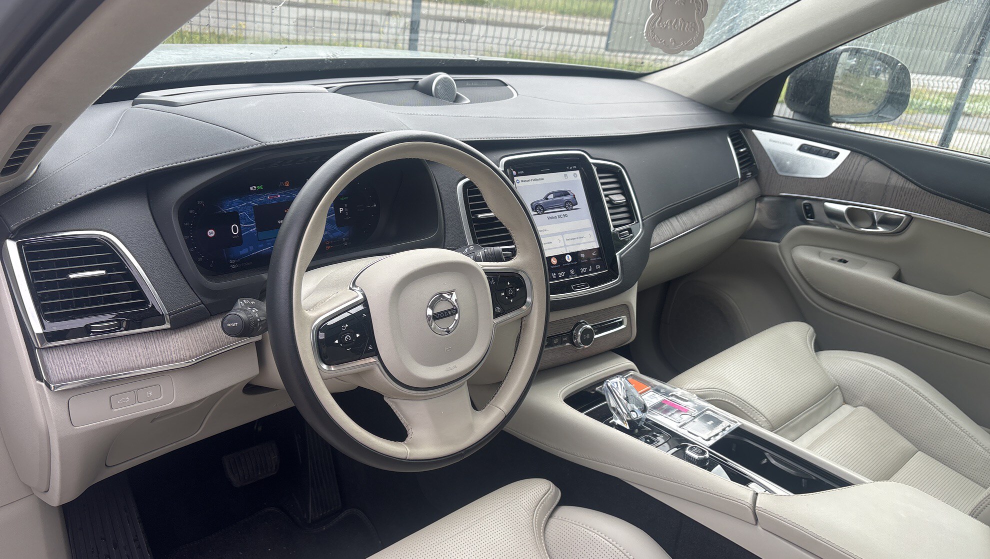 VOLVO XC90 Recharge T8 AWD 310+145 ch Geartronic 8 7pl Ultimate Style Dark 2023