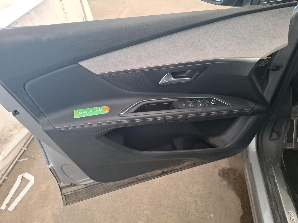PEUGEOT 5008 PureTech 130ch S&S BVM6 GT 2023