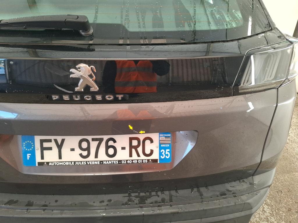 PEUGEOT 3008 BUSINESS Puretech 130ch S&S EAT8 Active 2021