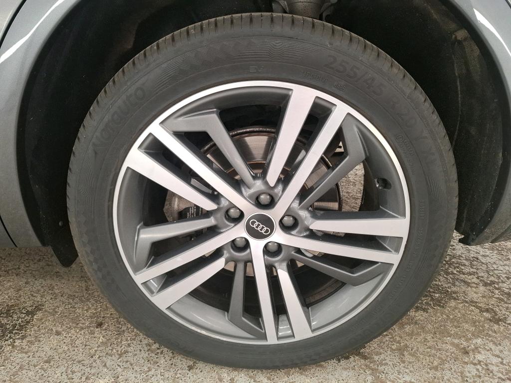 AUDI Q5 40 TDI 204 S tronic 7 Quattro line 2021