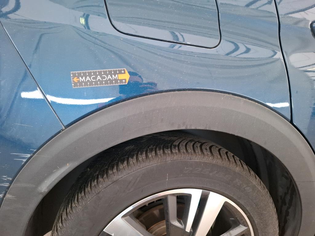 PEUGEOT 3008 Hybrid 225 e-EAT8 Active Pack 2023