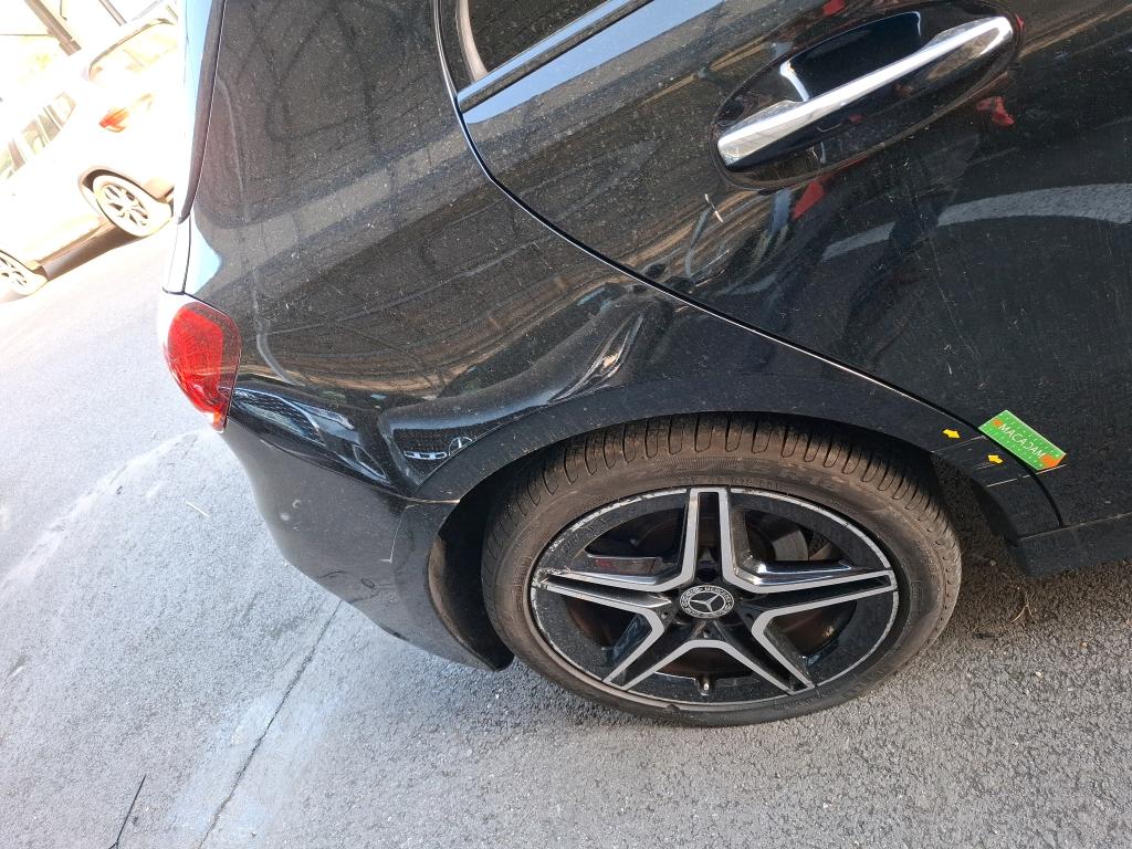 MERCEDES CLASSE A 200 7G-DCT AMG Line 2022