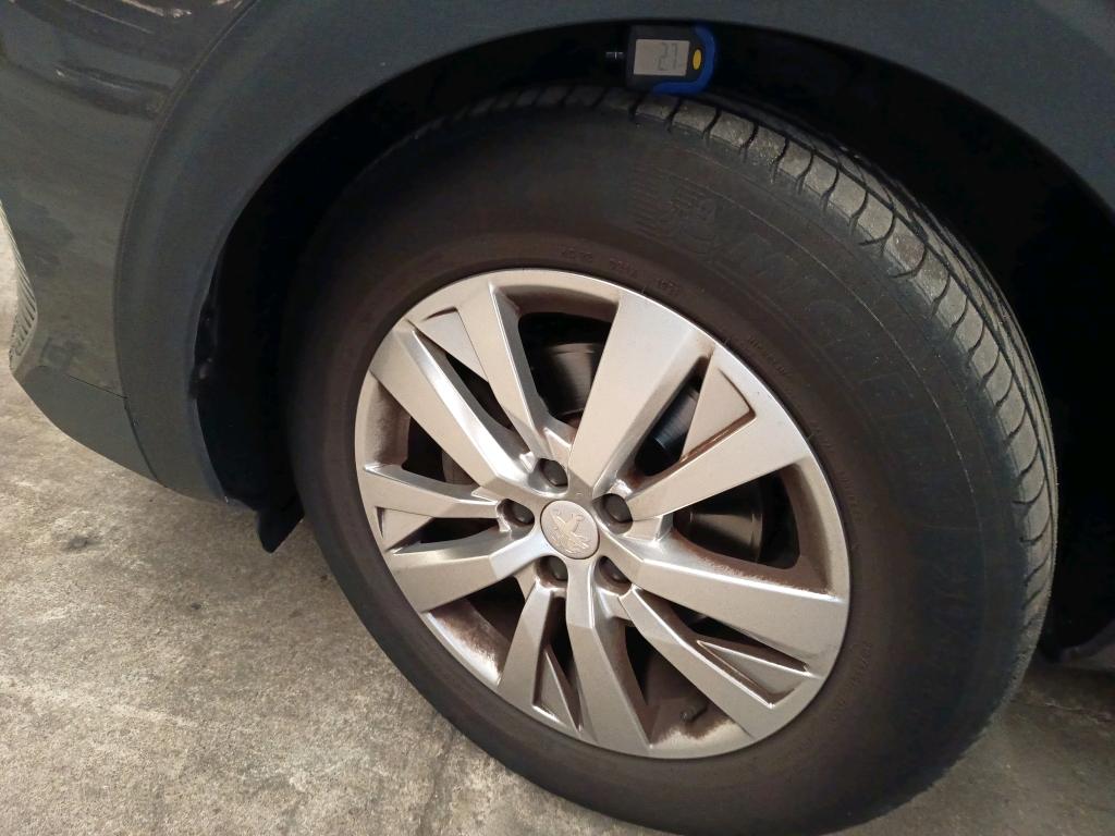 PEUGEOT 5008 BUSINESS PureTech 130ch S&S BVM6 Active 2021