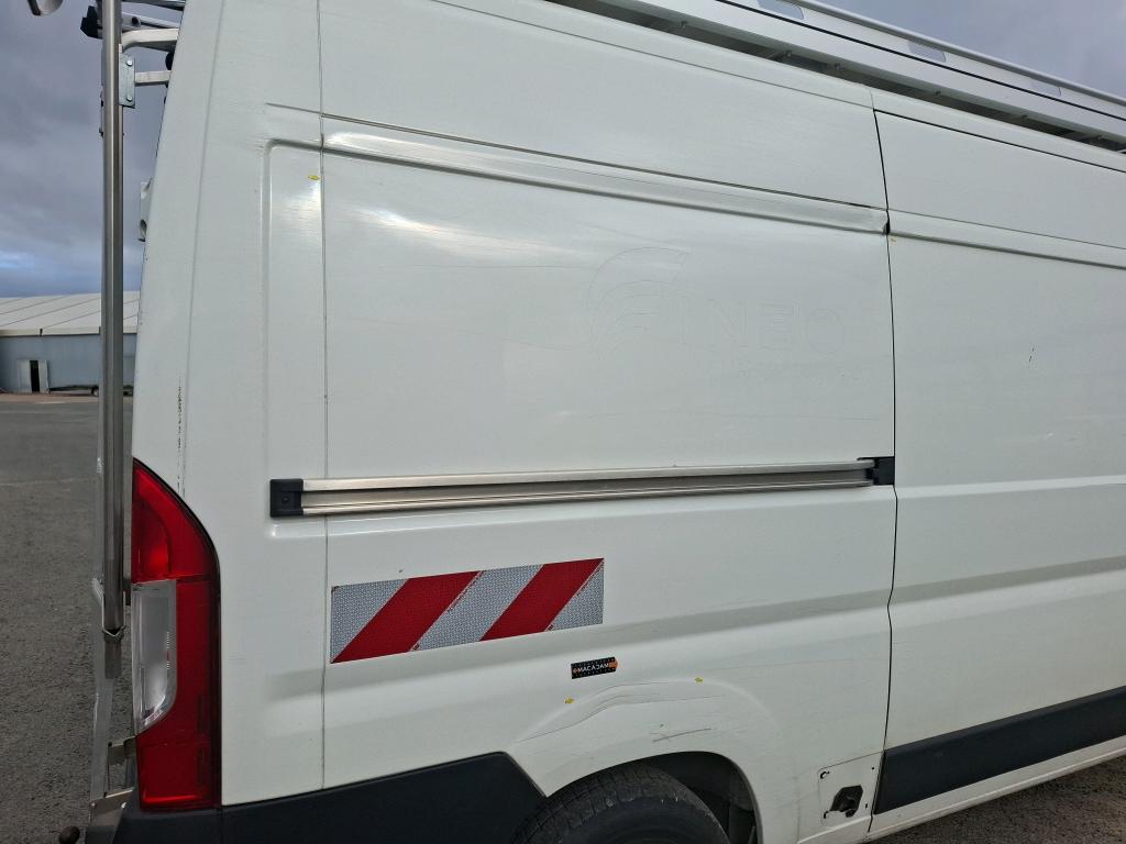 PEUGEOT BOXER FOURGON TOLE 333 L2H2 BLUEHDI 140 S&S PREMIUM 2021