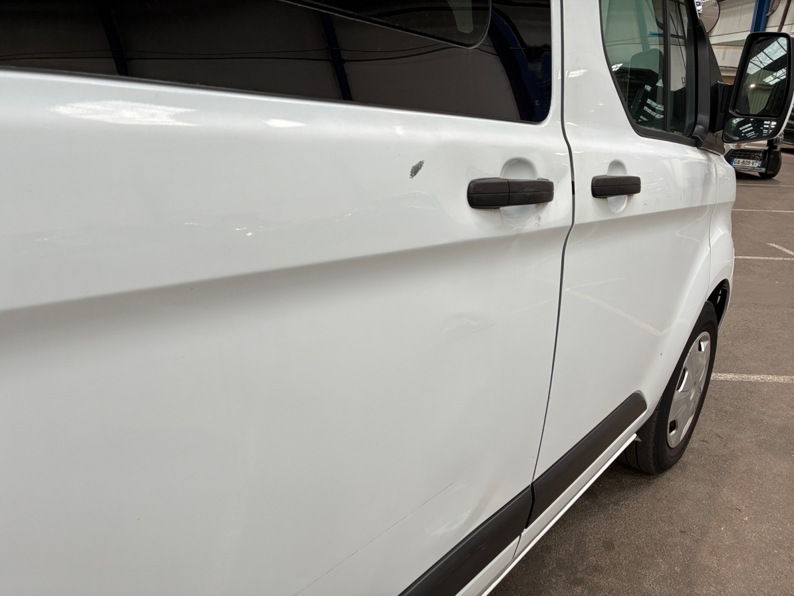 FORD TRANSIT Custom Kombi 320 L2H1 2.0 EcoBlue 130 Trend Business 2020